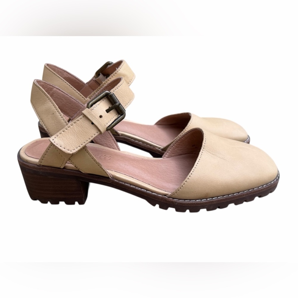 Madewell The Claudie Lugsole Mary Jane, Earthen Sand color. Size 7 - Picture 7 of 8
